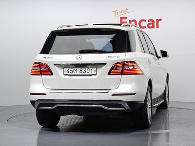 MERCEDES-BENZ M-CLASS - 3