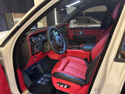 ROLLS-ROYCE CULLINAN - 10