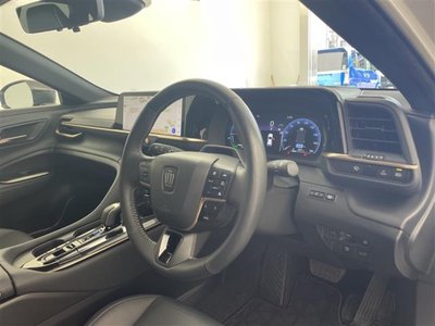 TOYOTA CROWN SPORT - 8