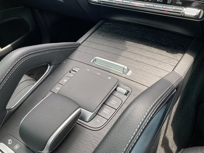 2025 Mercedes-BENZ GLE — миниатюра 38