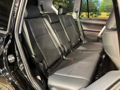 TOYOTA LAND CRUISER PRADO - 9