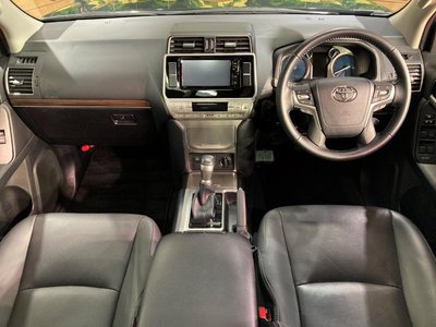 TOYOTA LAND CRUISER PRADO - 2