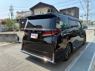 2025 Toyota VELLFIRE photo 9