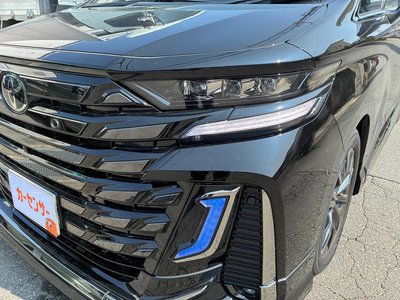 2025 Toyota VELLFIRE photo 5