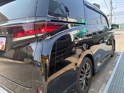 2025 Toyota VELLFIRE photo 8