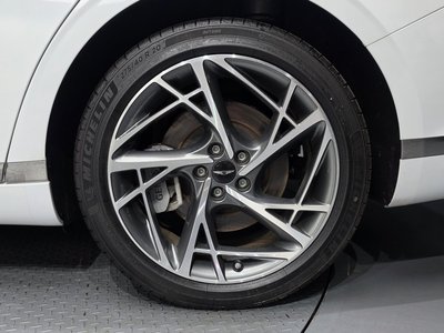 صورة 8 لـ 2022 Genesis G90 (RS4)