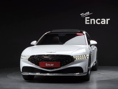 صورة 2 لـ 2022 Genesis G90 (RS4)
