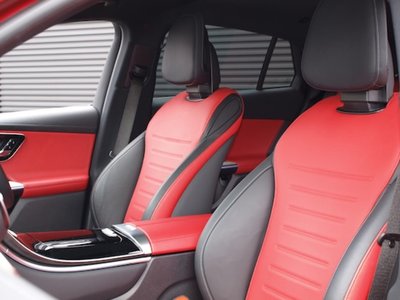 2025 Mercedes-BENZ GLC photo 10