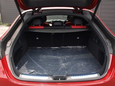 2025 Mercedes-BENZ GLC — миниатюра 38