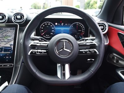 2025 Mercedes-BENZ GLC — миниатюра 19