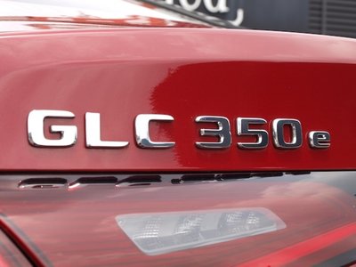 2025 Mercedes-BENZ GLC — миниатюра 36