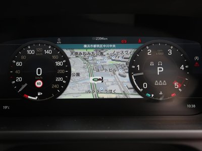 LAND ROVER DEFENDER - 9