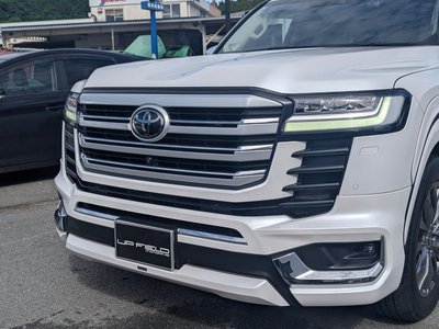 TOYOTA LAND CRUISER 300 - 5