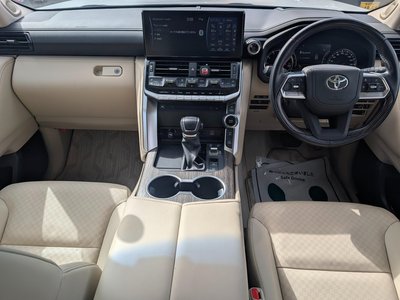 2023 Toyota LAND CRUISER 300 — миниатюра 17