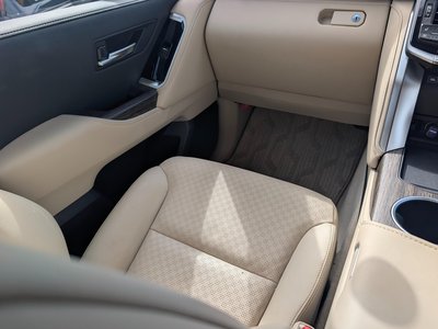 2023 Toyota LAND CRUISER 300 — миниатюра 19