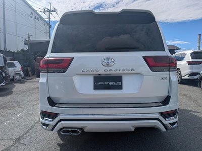 2023 Toyota LAND CRUISER 300 — миниатюра 14