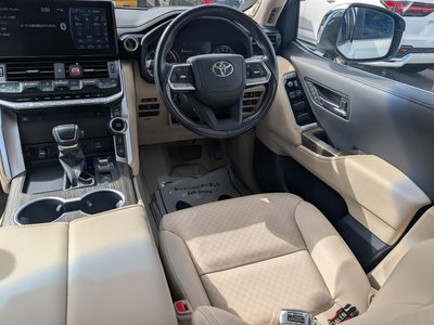 2023 Toyota LAND CRUISER 300 — миниатюра 18