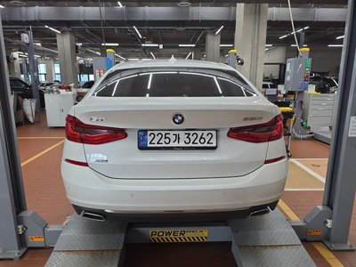 2024 BMW 6 SERIES GT photo 3