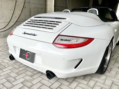 PORSCHE 911 - 8