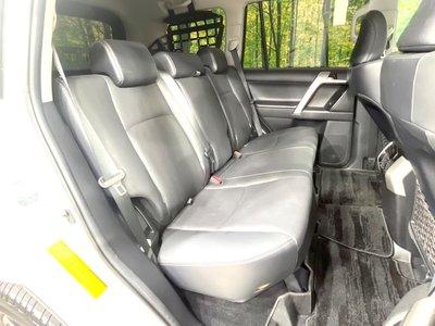 TOYOTA LAND CRUISER PRADO - 9