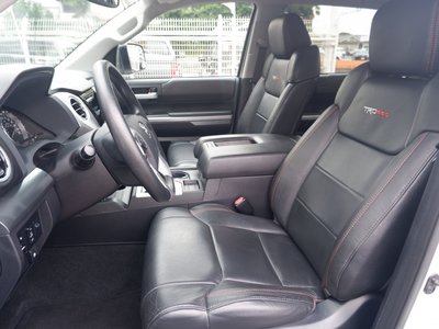 صورة 39 لـ 2017 Toyota TUNDRA