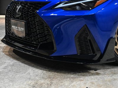 2023 Lexus IS — миниатюра 25