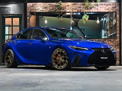 LEXUS IS - 1