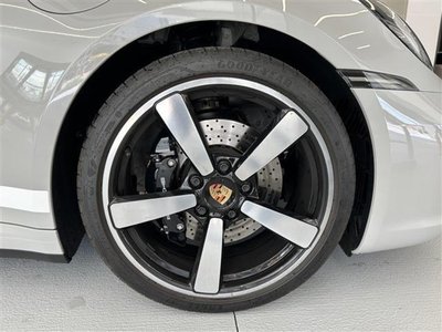 PORSCHE 911 - 9