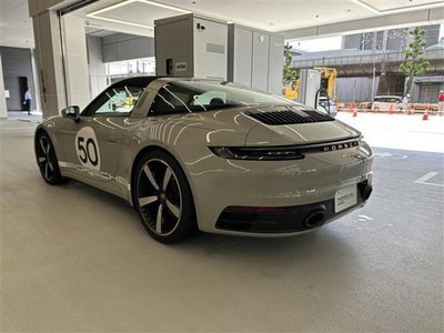 PORSCHE 911 - 4