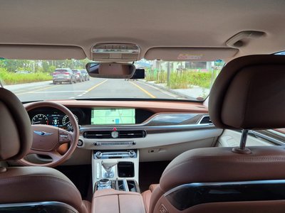 2021 Genesis G90 — миниатюра 11