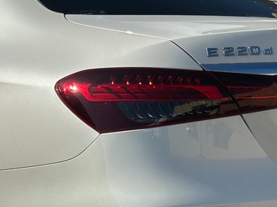 2021 Mercedes-BENZ E-CLASS — миниатюра 14