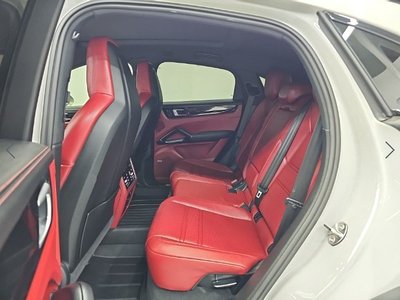 2020 Porsche CAYENNE thumbnail 12