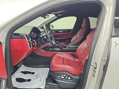 2020 Porsche CAYENNE thumbnail 11