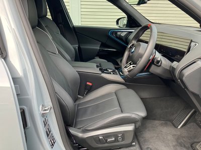 2025 BMW X3 photo 4