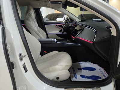 MERCEDES-BENZ E-CLASS - 2