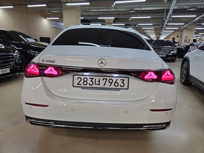 MERCEDES-BENZ E-CLASS - 6