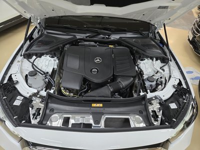 MERCEDES-BENZ E-CLASS - 9