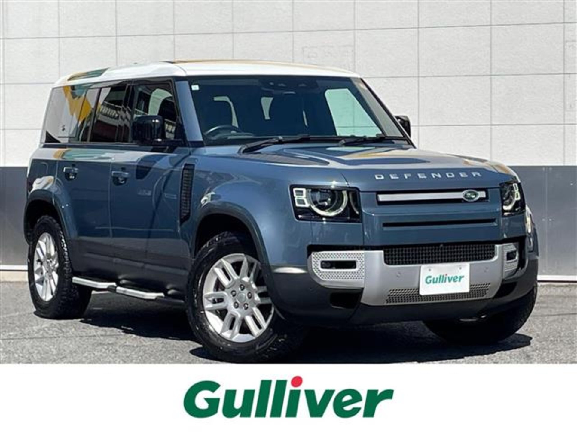 LAND ROVER DEFENDER - View 1