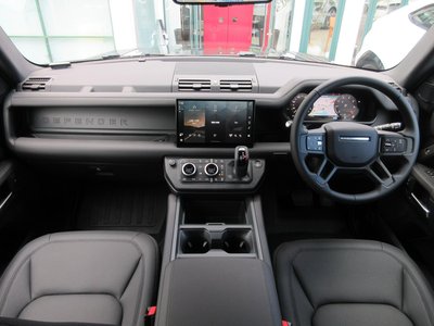 2025 LAND Rover DEFENDER 照片 2