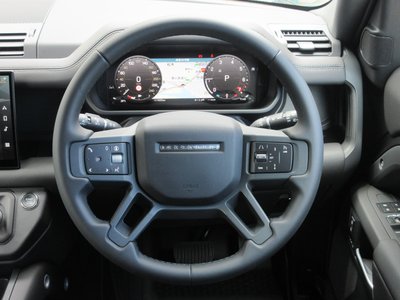 صورة مصغرة 33 لـ 2025 LAND Rover DEFENDER