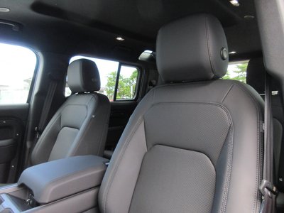 صورة مصغرة 24 لـ 2025 LAND Rover DEFENDER