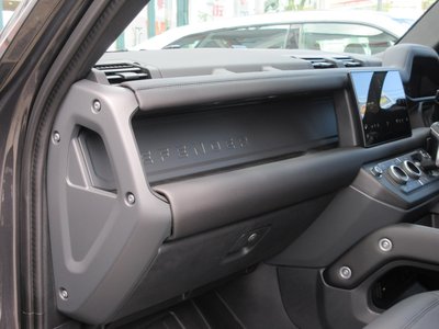 صورة مصغرة 29 لـ 2025 LAND Rover DEFENDER