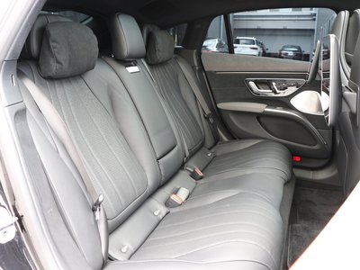 MERCEDES-BENZ EQS - 7