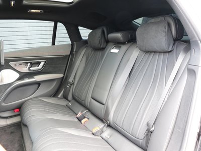 MERCEDES-BENZ EQS - 5