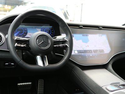 MERCEDES-BENZ EQS - 8