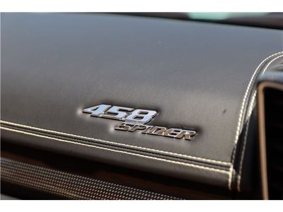 صورة مصغرة 36 لـ 2012 FERRARI 458 SPIDER