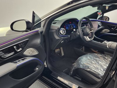 MERCEDES-BENZ EQS - 10