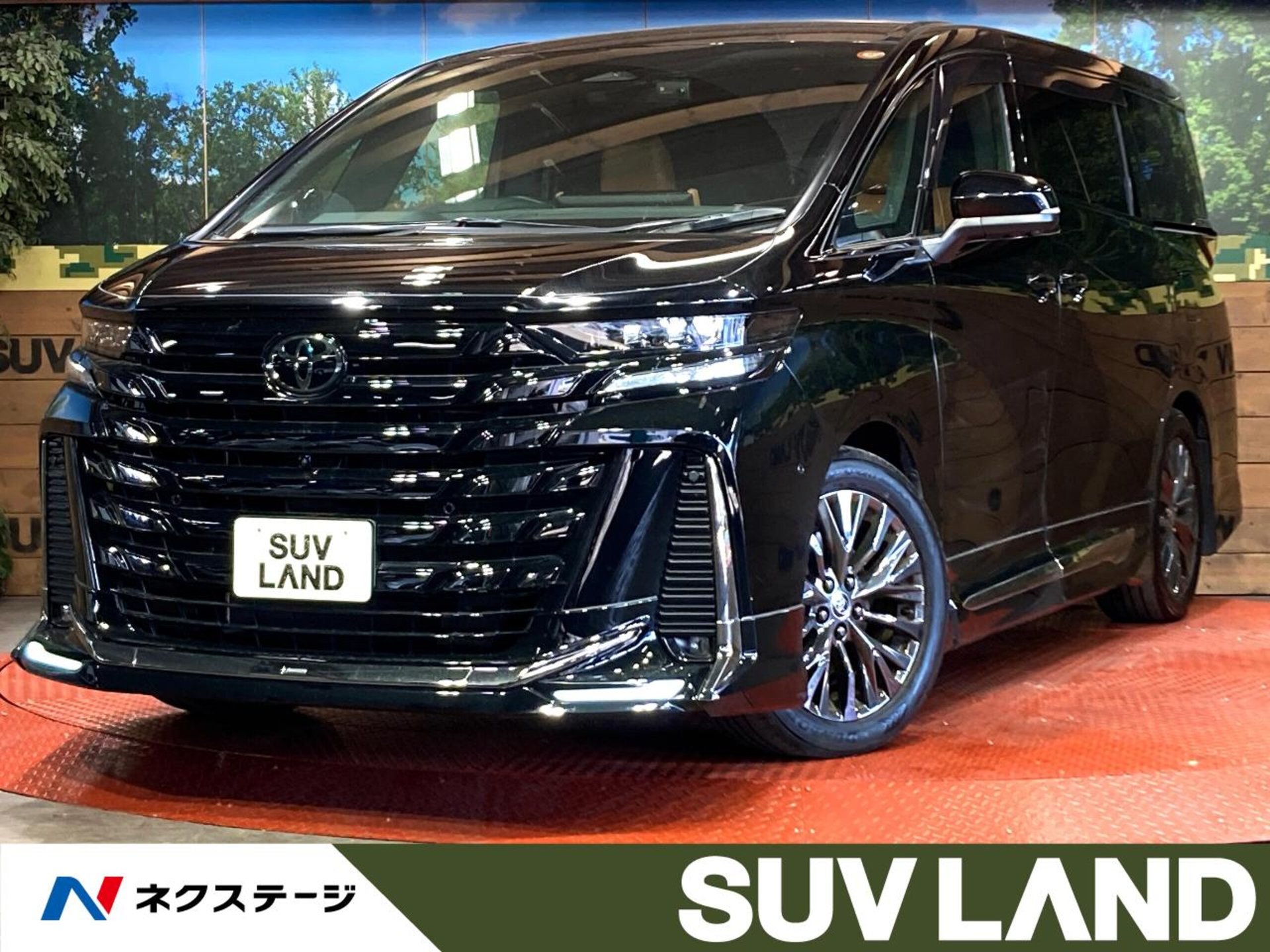 TOYOTA VELLFIRE - View 1