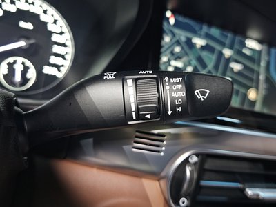 2021 Genesis G90 — миниатюра 33