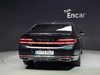 2021 Genesis G90 photo 4